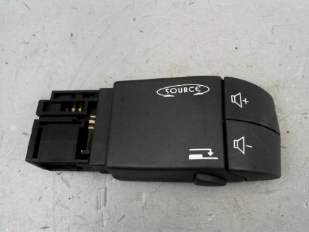 COMMANDE AUTORADIO RENAULT TWINGO II Phase 1 2007-2011