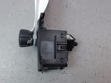 COMMANDE REGULATEUR/LIMITATEUR VITESSE RENAULT SCENIC MONOSP. II Phase 2 2006-2009