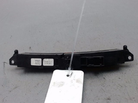 BOUTON DE WARNING FIAT 500 2007-