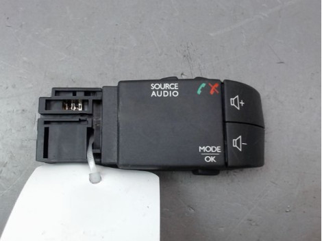 COMMANDE AUTORADIO RENAULT TWINGO II Phase 2 2011-2014
