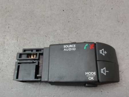 COMMANDE AUTORADIO RENAULT TWINGO II Phase 2 2011-2014