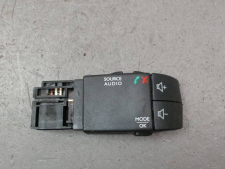COMMANDE AUTORADIO DACIA SANDERO II Phase 1 2012-...