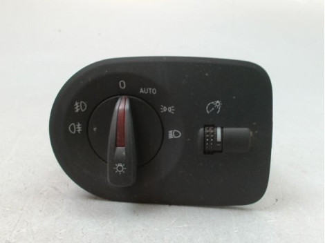 INTERIEUR COMMANDE PHARES SEAT IBIZA IV Phase 2 (6J) 2012-...