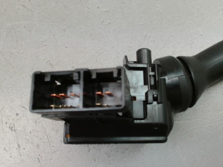COMMANDE ESSUIE GLACE TOYOTA YARIS II 2010-