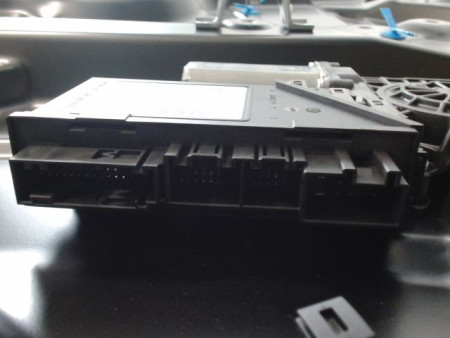 MECANISME+MOTEUR LEVE-GLACE AVANT DROIT VOLKSWAGEN TOUAREG
