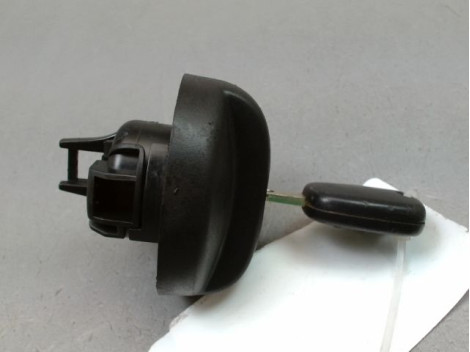 BOUCHON RESERVOIR A CARBURANT PEUGEOT 207 2006-2013