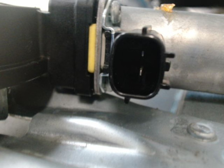 MECANISME+MOTEUR LEVE-GLACE AVANT DROIT DACIA LOGAN