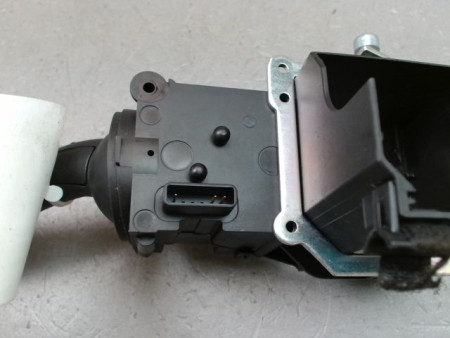 COMMANDE CLIGNOTANT AUDI A6 AVANT 2005-