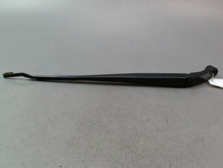 BRAS ESSUIE-GLACE AVANT GAUCHE TOYOTA AURIS 2010-