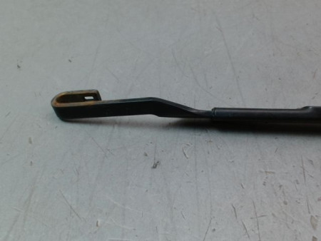 BRAS ESSUIE-GLACE AVANT GAUCHE TOYOTA AURIS 2010-