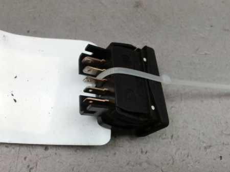 COMMANDE LEVE-GLACE PORTE AVG PEUGEOT 106 Phase 2 1996-2003