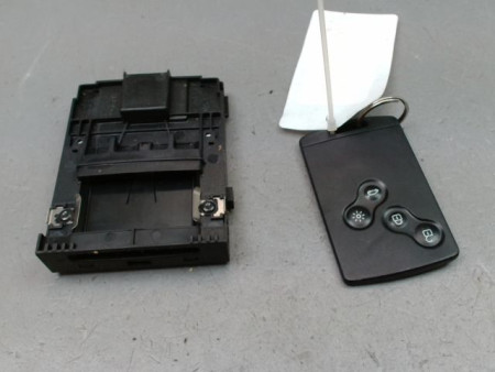 LECTEUR DE CARTE RENAULT MEGANE BREAK III Phase 1 2009-2012