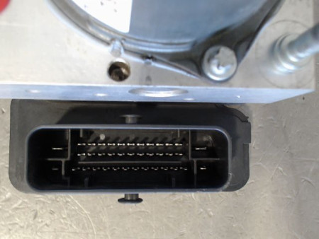 UNITE HYDRAULIQUE ABS RENAULT KANGOO BREAK II Phase 2 2013-...