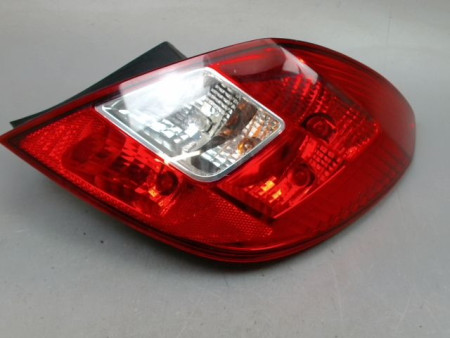 FEU ARRIERE DROIT OPEL CORSA IV Phase 2 (D) 2011-2015