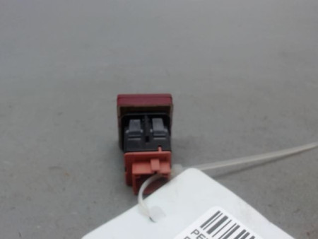 BOUTON DE WARNING PEUGEOT PARTNER BREAK II Phase 2 (B9) 2012-...