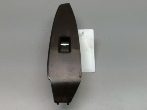 COMMANDE LEVE-GLACE PORTE AVD MAZDA CX-5