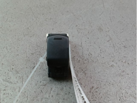 COMMANDE LEVE-GLACE PORTE AVD NISSAN MICRA 2009-
