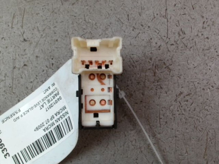 COMMANDE LEVE-GLACE PORTE AVD NISSAN MICRA 2009-