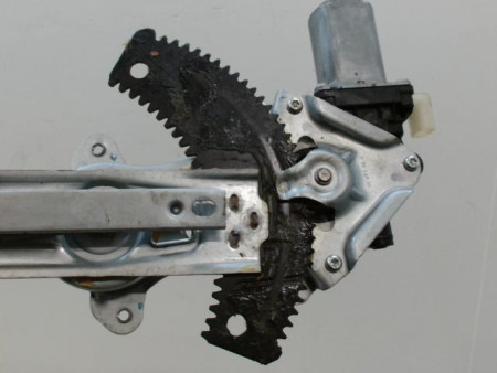 MECANISME+MOTEUR LEVE-GLACE AVANT DROIT NISSAN MICRA 2009-