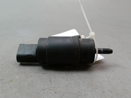 POMPE LAVE-GLACE AVANT VOLKSWAGEN PASSAT 2010-