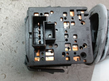 COMMANDE CLIGNOTANT OPEL CORSA III Phase 2 (C) 2003-2006