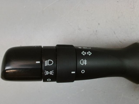 COMMANDE ECLAIRAGE PEUGEOT 108