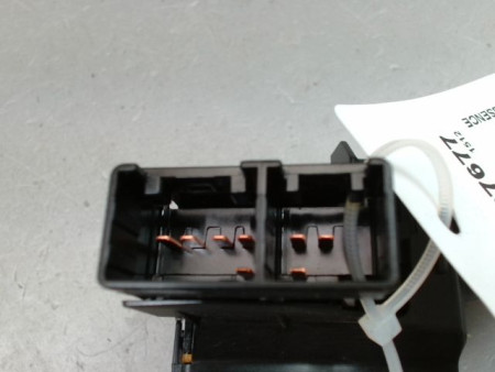 COMMANDE ESSUIE GLACE PEUGEOT 108