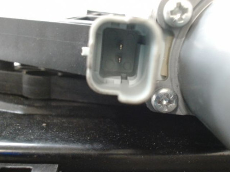 MECANISME+MOTEUR LEVE-GLACE AVANT DROIT NISSAN PULSAR