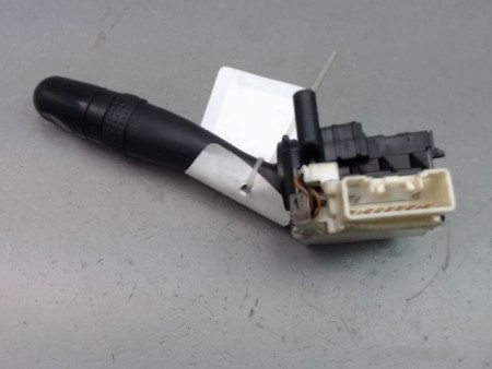 COMMANDE ECLAIRAGE TOYOTA COROLLA X Phase 2 2004-2007
