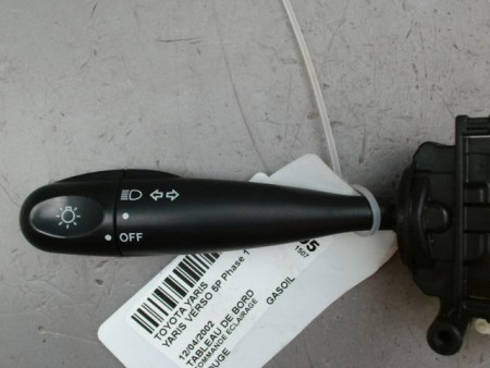COMMANDE ECLAIRAGE TOYOTA YARIS VERSO Phase 1 1999-2003