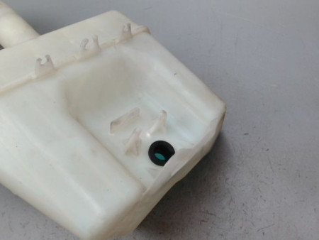 RESERVOIR LAVE-GLACE AVANT HYUNDAI TUCSON BREAK I 2004-2010