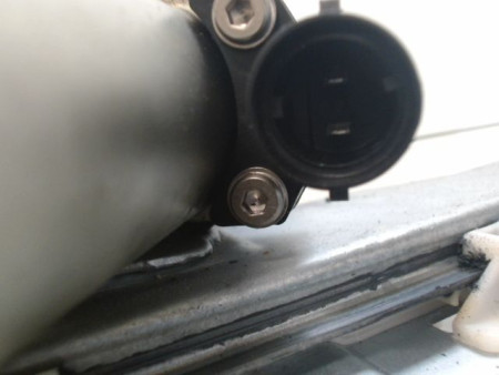 MECANISME+MOTEUR LEVE-GLACE AVANT GAUCHE DACIA SANDERO I 2008-2012