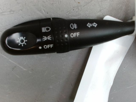COMMANDE ECLAIRAGE SUZUKI SWIFT III 2005-2011