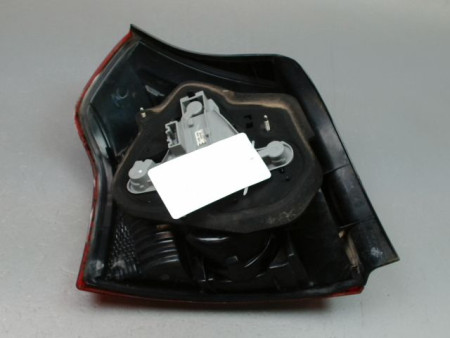 FEU ARRIERE DROIT TOYOTA COROLLA 2004-