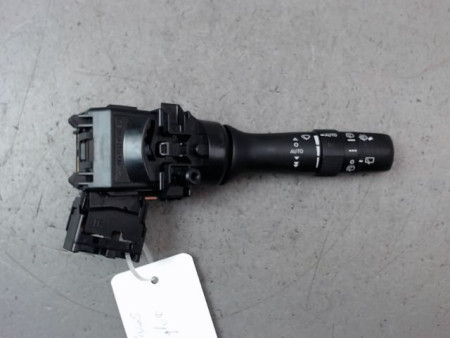 COMMANDE ESSUIE GLACE TOYOTA YARIS 2005-