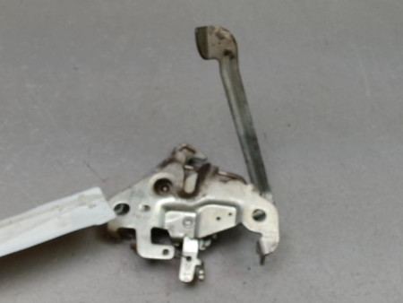 SERRURE CAPOT PEUGEOT 108