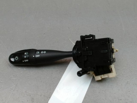 COMMANDE ECLAIRAGE SUZUKI SWIFT III 2005-2011
