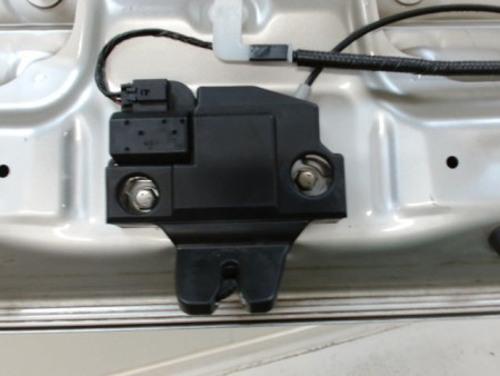 COFFRE ARRIERE LEXUS IS 2006-