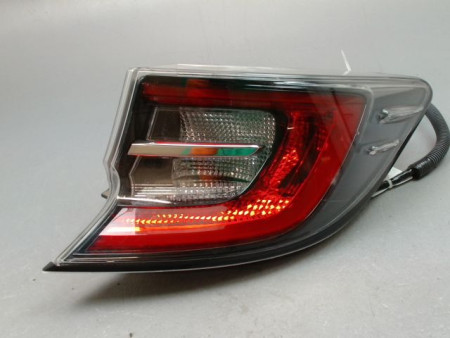 FEU ARRIERE DROIT TOYOTA COROLLA 2004-