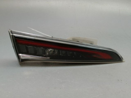 FEU ARRIERE INTERIEUR GAUCHE TOYOTA COROLLA 2004-