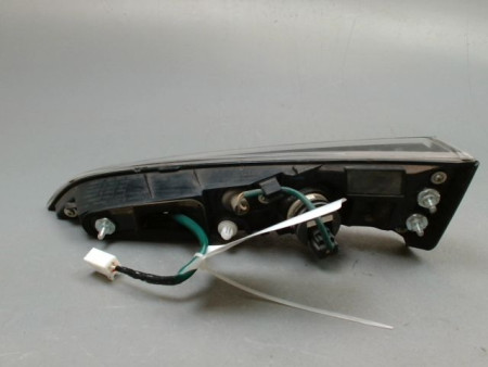 FEU ARRIERE INTERIEUR GAUCHE TOYOTA COROLLA 2004-