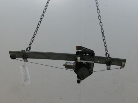 MECANISME+MOTEUR LEVE-GLACE AVANT DROIT MITSUBISHI PAJERO 2003-
