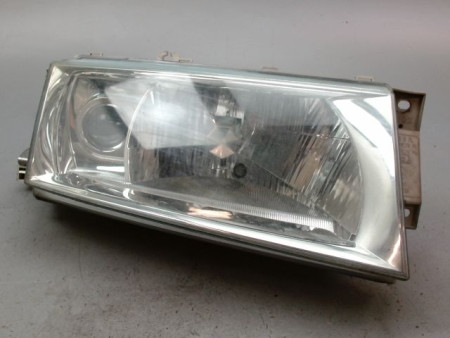 PHARE DROIT SKODA OCTAVIA COMBI 2000-