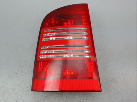 FEU ARRIERE GAUCHE  SKODA OCTAVIA COMBI 2000-