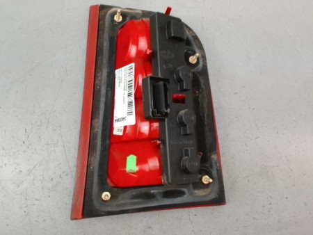 FEU ARRIERE GAUCHE  SKODA OCTAVIA COMBI 2000-