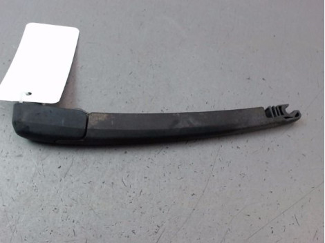 BRAS ESSUIE-GLACE ARRIERE TOYOTA COROLLA VERSO II Phase 1 2004-2007