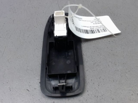 COMMANDE LEVE-GLACE PORTE AVD PEUGEOT 2008 Phase 1 2013-...