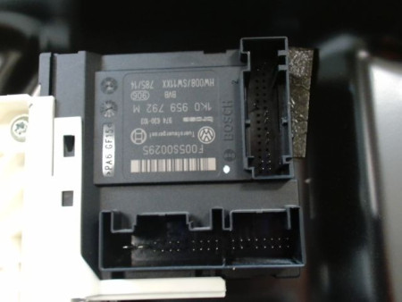 MECANISME+MOTEUR LEVE-GLACE AVANT DROIT VOLKSWAGEN PASSAT BERL. V 2005-2010