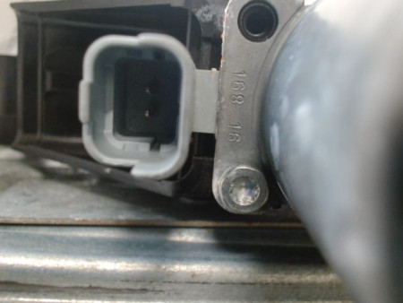 MECANISME+MOTEUR LEVE-GLACE AVANT DROIT PEUGEOT 208 Phase 1 2012-...