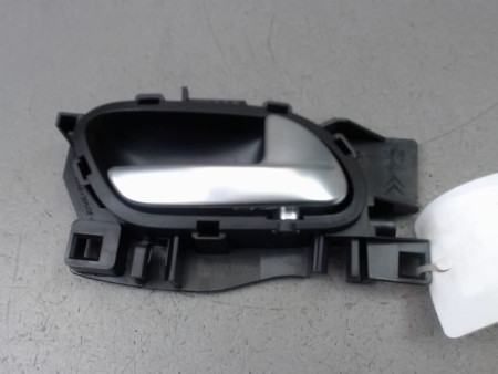 POIGNEE INTERIEURE PORTE AVANT DROIT PEUGEOT 208 Phase 1 2012-...